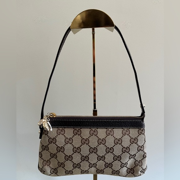 Gucci Canvas Bumble Bee Charm Pochette Shoulder Bag - Picture 4 of 11